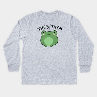 They/Them Frog: Adorable Queer Aesthetic with a Kawaii Twist, Celebrating Nonbinary, Demigirl, Demiboy, Transgender & Omnisexual Identities Kids Long Sleeve T-Shirt